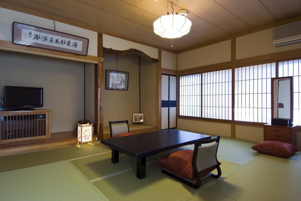 Ekinariya Ryokan Kusatsu  Rom bilde